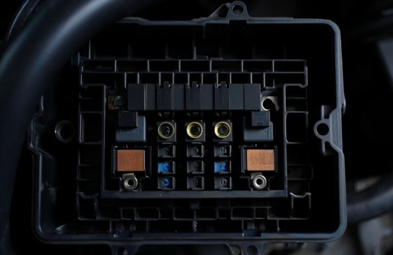 ou se trouve le boitier de centralisation 206